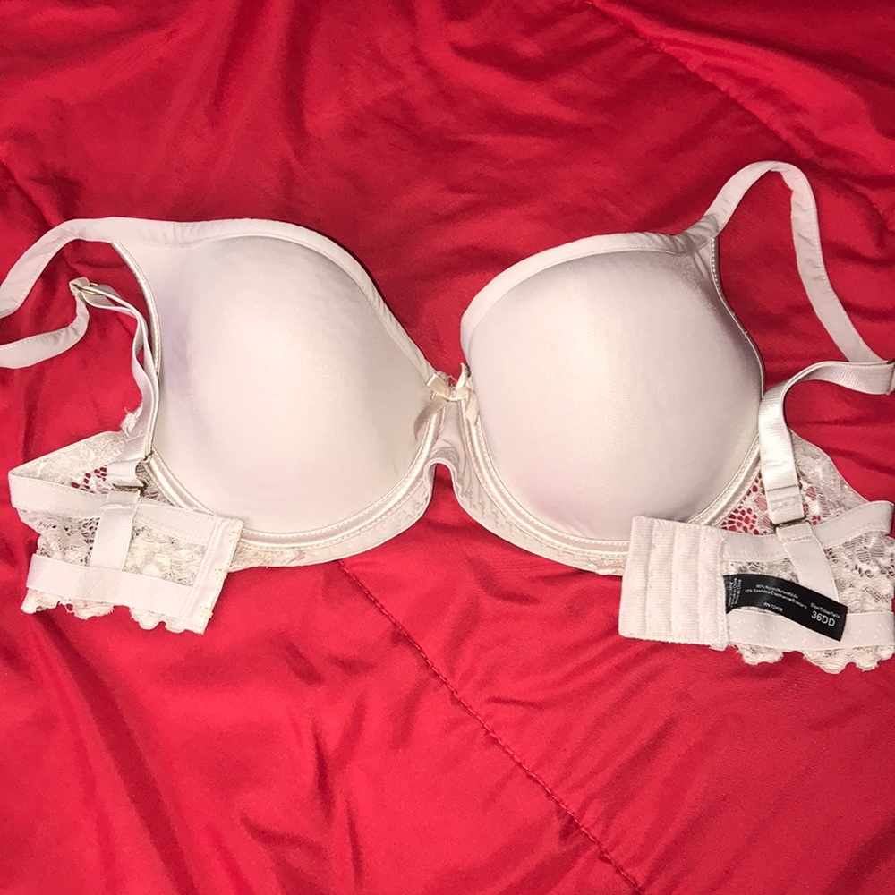Bras - Picture 3 of 3